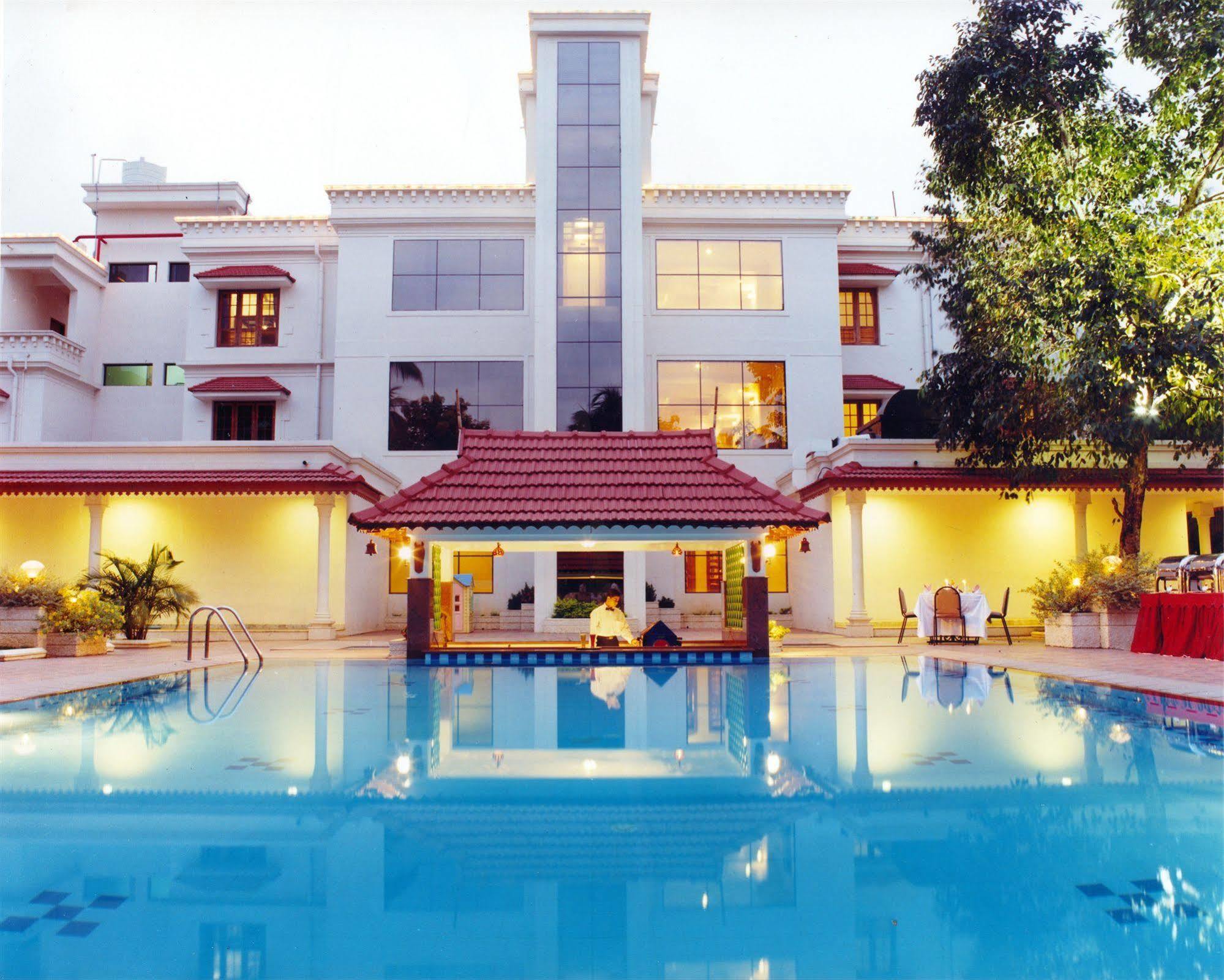 נדומבסרי Quality Airport Hotels מראה חיצוני תמונה
